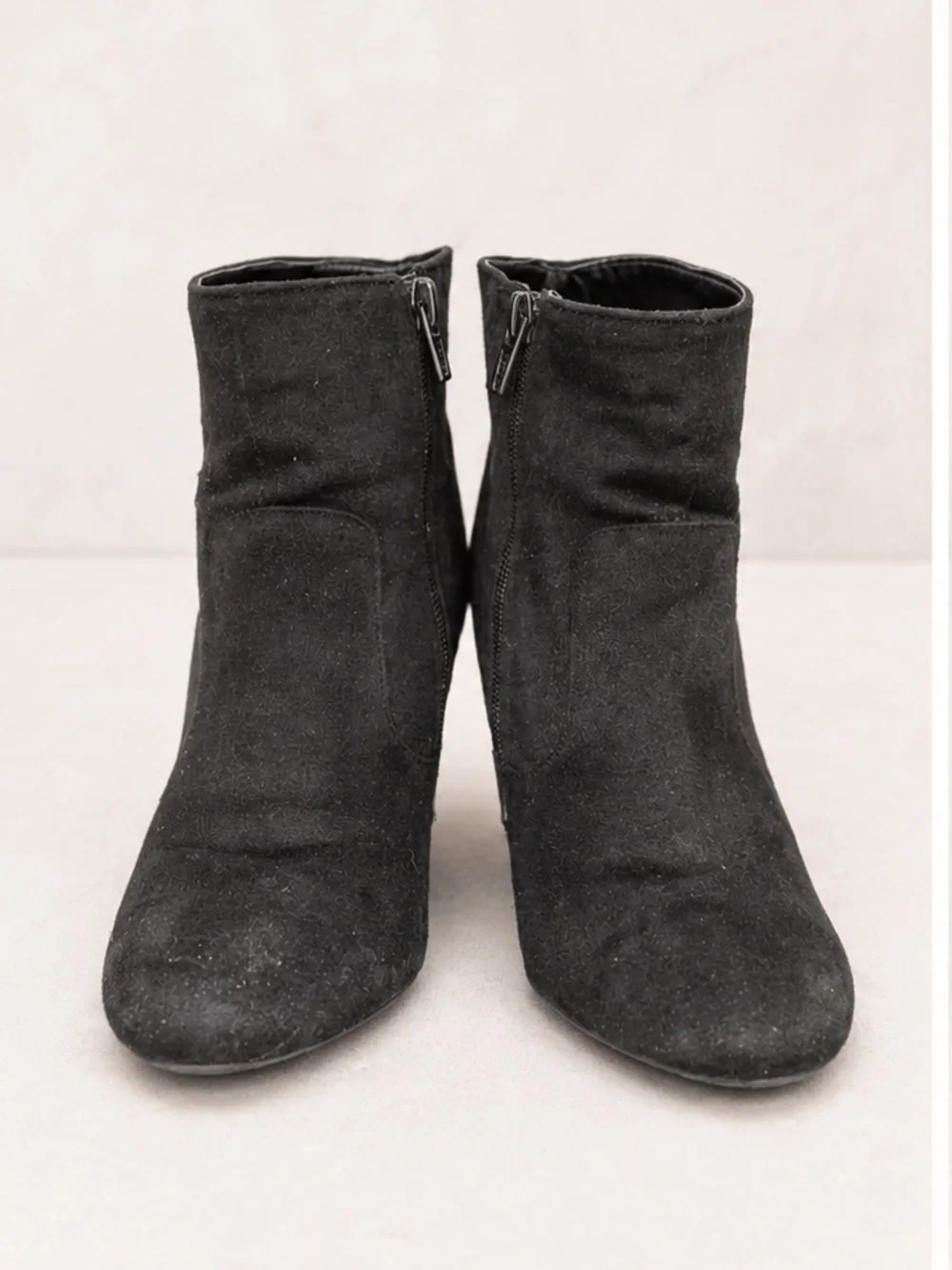 Jaclyn Smith fall favorite
